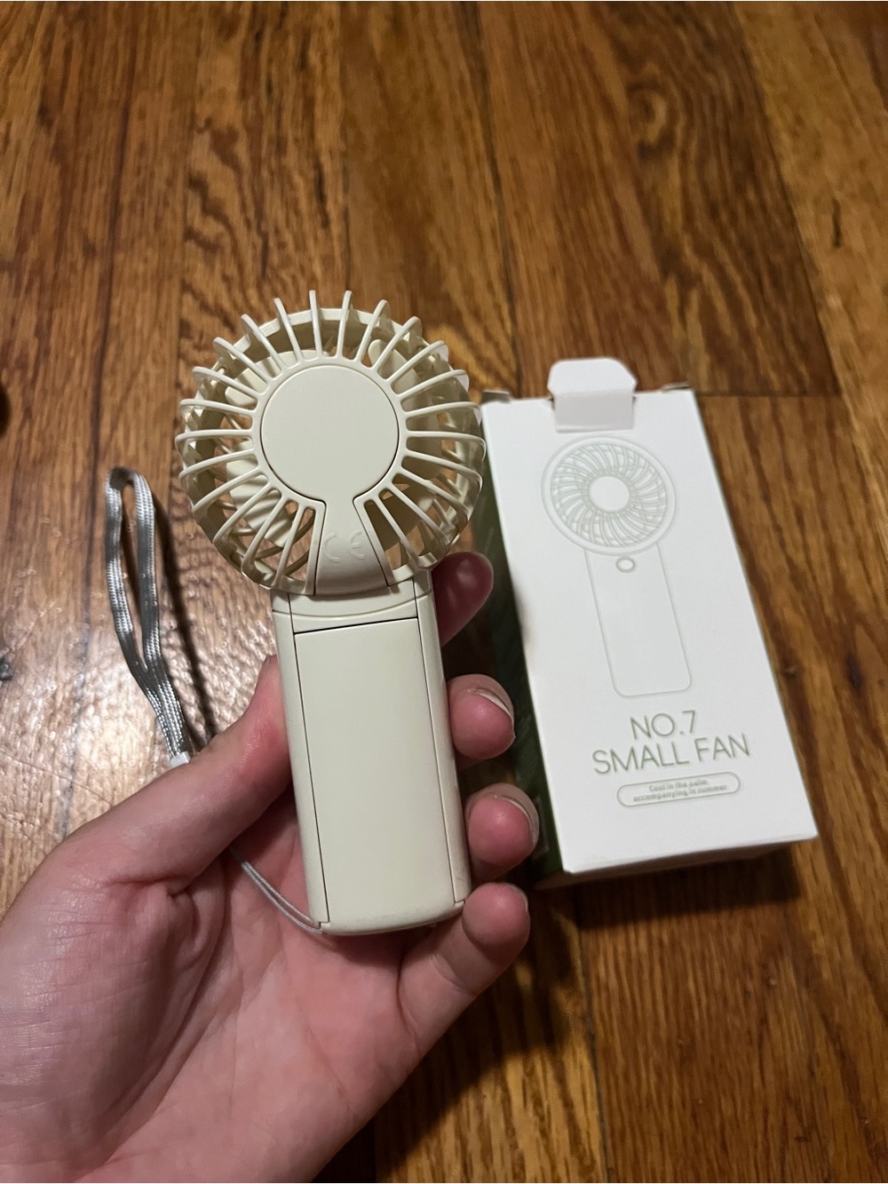 Small Fan - White Personal Fan - Picture 5 of 6
